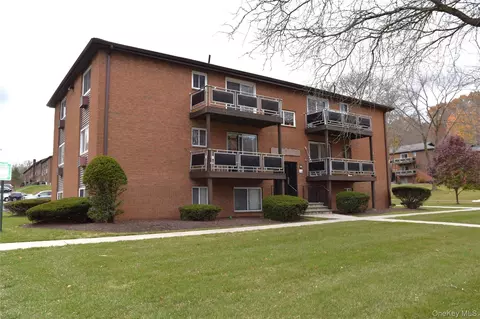 37 Tanager Rd #3704, Monroe, NY 10950