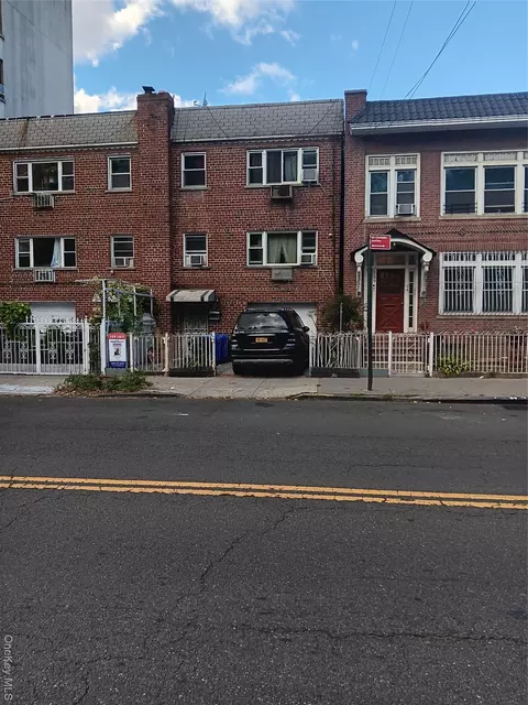 2587 Sedgwick Ave #2, New York, NY 10468