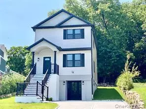 70 W Broadway, Clarkstown, NY 10960