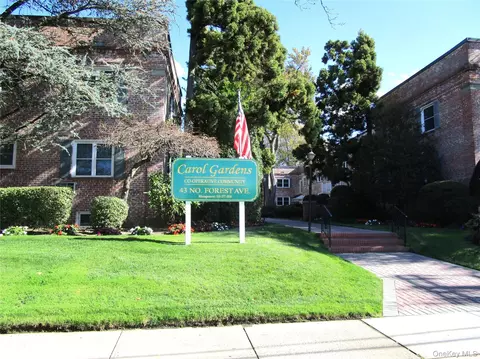43 N Forest Ave #C-23, Rockville Centre, NY 11570