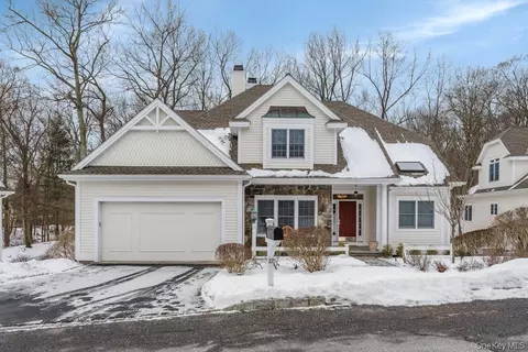22 Birdsall Farm Dr, North Castle, NY 10504