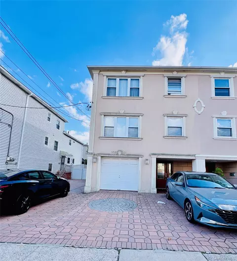 208-18 15th Rd, New York, NY 11360