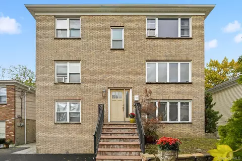 8 Elicar Ter, Yonkers, NY 10701