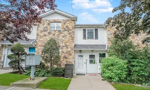 566 Buchanan Ave, Staten Island, NY 10314