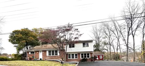 36 Moores Hill Rd, New Windsor, NY 12553