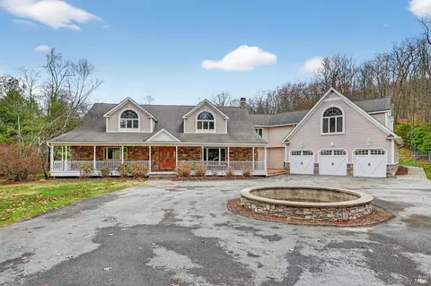 390 Nelson Rd, Monroe, NY 10950
