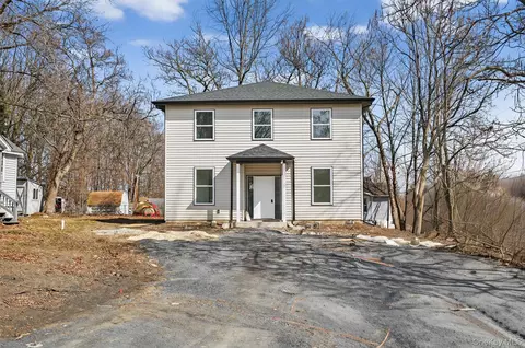 1 Hulse St, Middletown, NY 10940