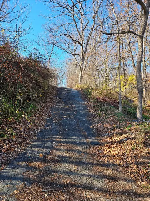 35 Apple St, Ramapo, NY 10974