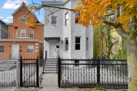 148 S 13th Ave, Mount Vernon, NY 10550