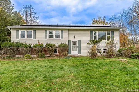 3 Patricia Pl, Thompson, NY 12701