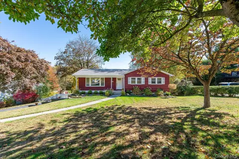 227 Somerston Rd, Yorktown, NY 10598