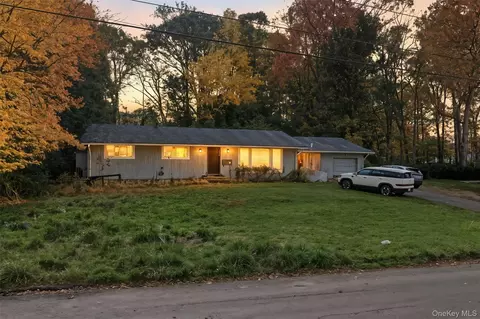 20 Amsterdam Ave, Ramapo, NY 10952