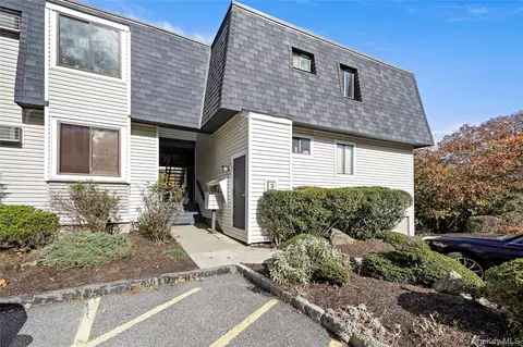 309 Drew Ln, Carmel, NY 10512