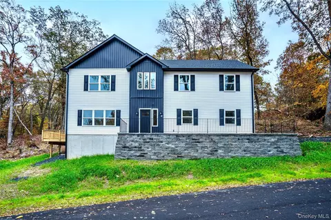 125 Highland Ave, Newburgh, NY 12550
