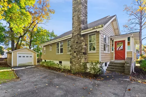 1753 Lawrence Rd, Yorktown, NY 10547