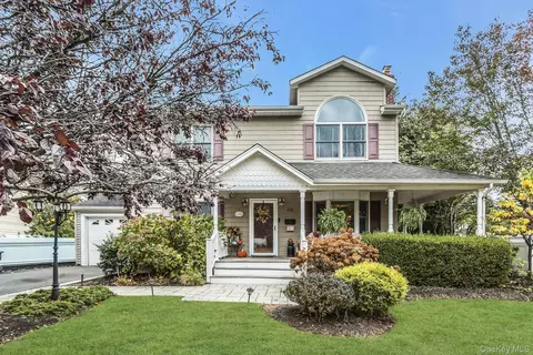 40 Burt Ave, Northport, NY 11768