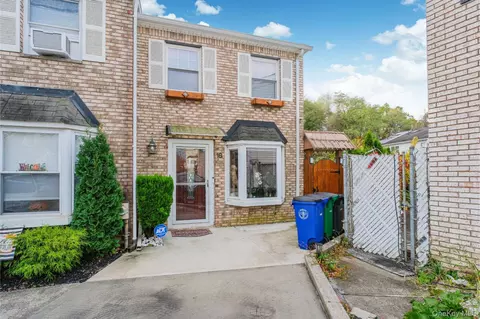 18 Atmore Pl, Staten Island, NY 10306
