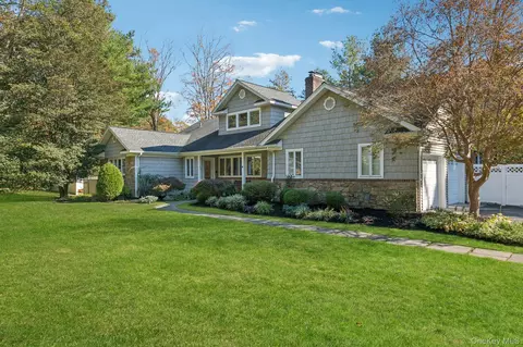 38 Colonial Dr, Huntington, NY 11743