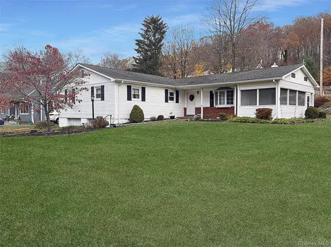 112 Putnam Rd, Philipstown, NY 10524