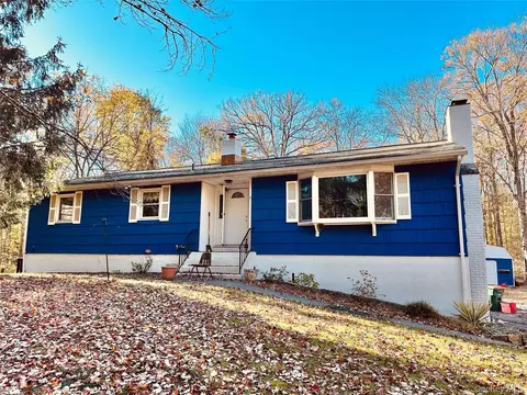 107 Oscawana Lake Rd, Putnam Valley, NY 10579