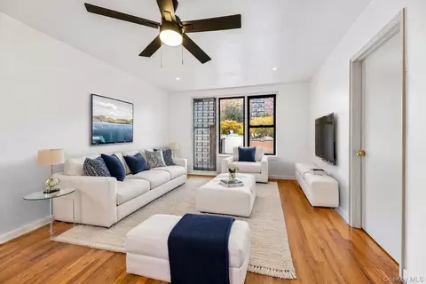 2860 Bailey Ave #5D, New York, NY 10463