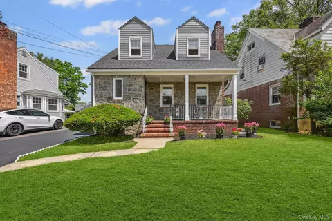 73 Broadway, Valley Stream, NY 11580
