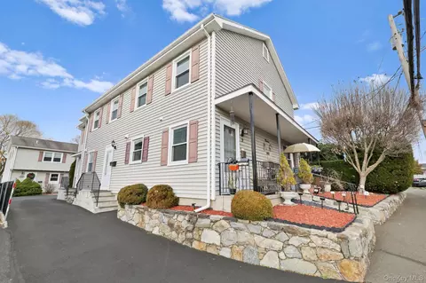 14 Harold Ave #4, Greenwich, CT 06830