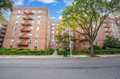 39-45 51st St #5C, Woodside, NY 11377