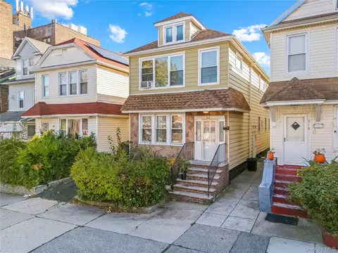 820 Penfield St, New York, NY 10470