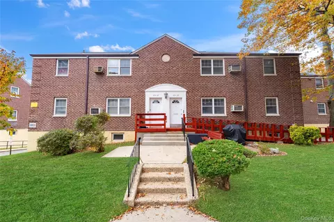 251-29 61st Ave # 2-719, Little Neck, NY 11362