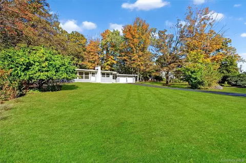 86 Gardnertown Rd, Newburgh, NY 12550