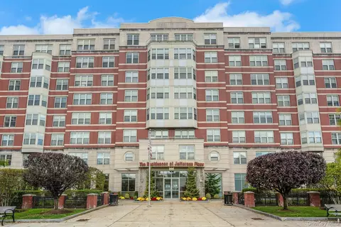 300 Mamaroneck Ave #831, White Plains, NY 10605