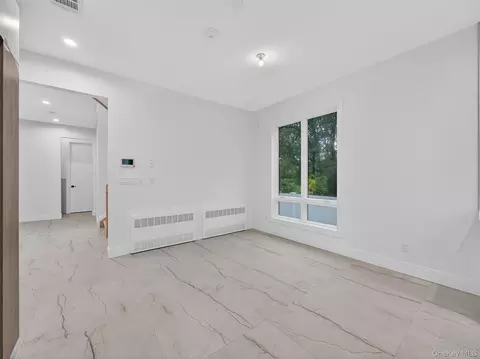 Living - 22 Johnson St, Ramapo, NY 10977 photo 1 of 5