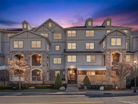 1310 Parkview Dr, Ramapo, NY 10977
