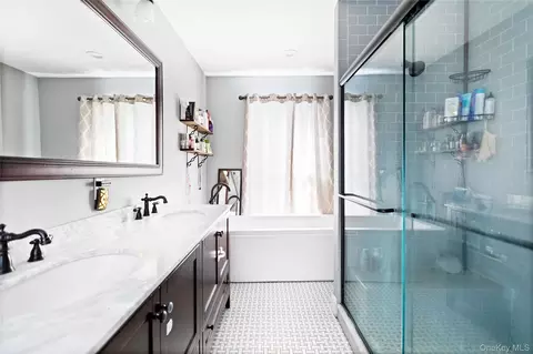 Bath - 10 Maple Ave, Patchogue, NY 11772 photo 3 of 3
