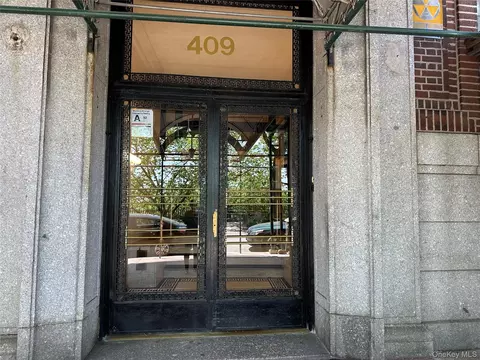 409 Edgecombe Ave #7F, New York, NY 10032
