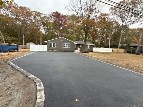 225 Tyler Ave, Miller Place, NY 11764