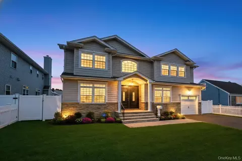 1427 Bellmore Rd, North Bellmore, NY 11710