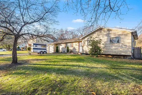 351 Atlantic St, Central Islip, NY 11722
