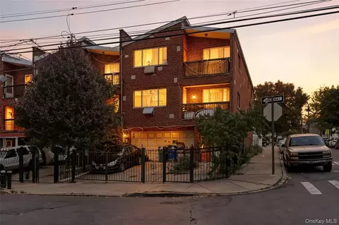 4600 Bronx Blvd, New York, NY 10470