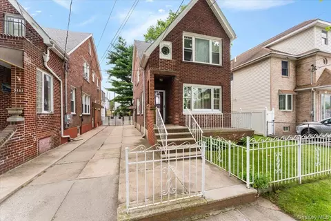 3183 Waterbury Ave, New York, NY 10465