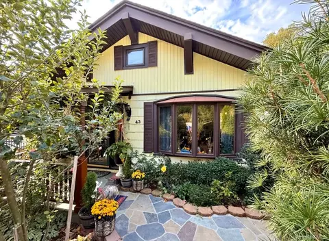43 High St, Cortlandt, NY 10520