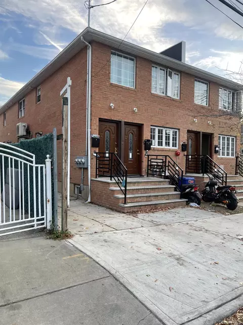 182-04 91st Ave, New York, NY 11423