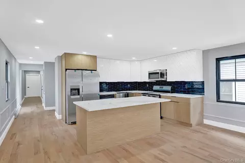 338 Calhoun Ave, New York, NY 10465