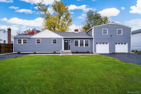 13 Mountain View Ave, Saugerties, NY 12477