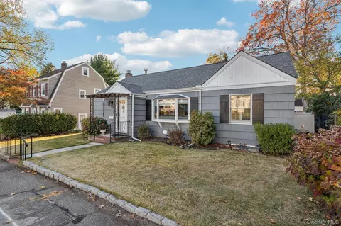 219 1st St, East Northport, NY 11731