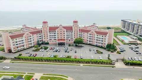 2 Richmond Rd #3U, Lido Beach, NY 11561