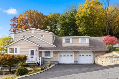 92 14th St, Cortlandt, NY 10596