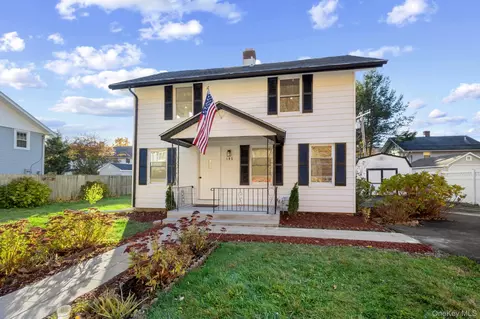 195 E Village Rd, Tuxedo, NY 10987