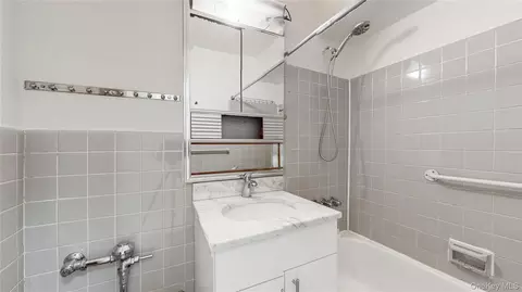 Bath - 99-35 59th Ave #4E, New York, NY 11368 photo 1 of 1